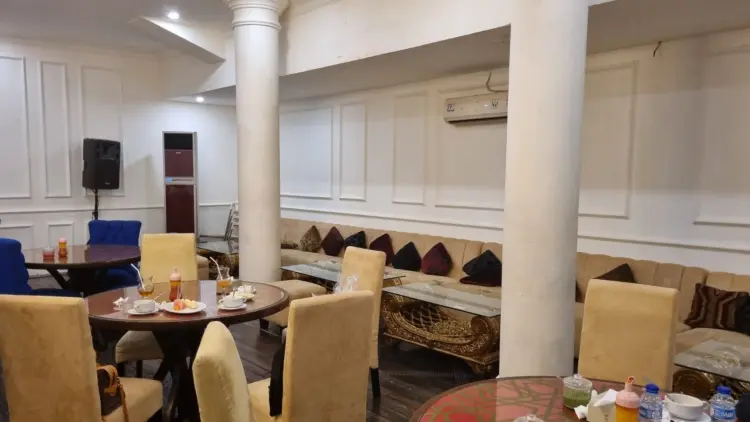 Sentral Al Jazeerah Restaurant & Cafe مطعم سنترال الجزيرة 4