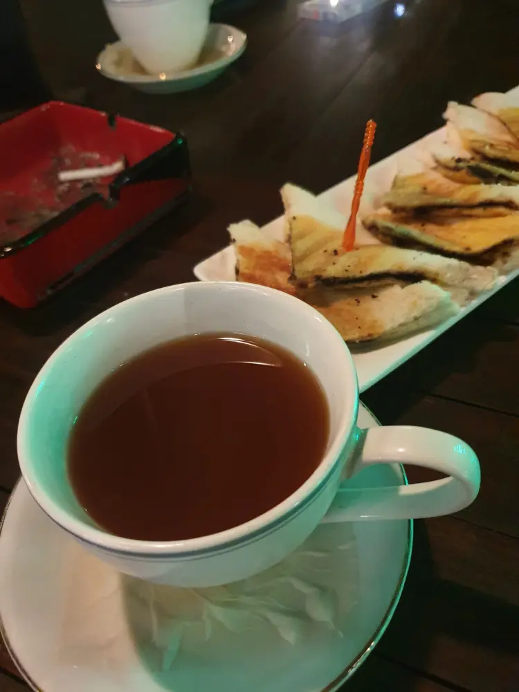 Tectona Cafe and Resto 4