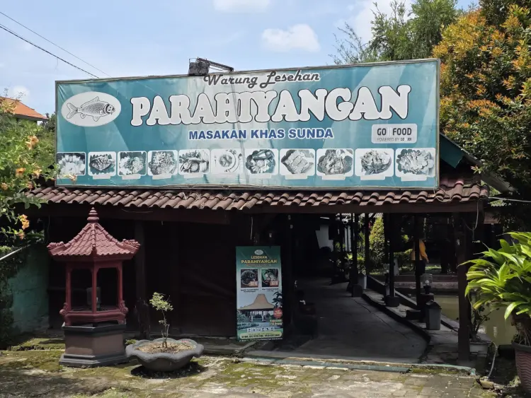 Warung Lesehan Parahiyangan 1