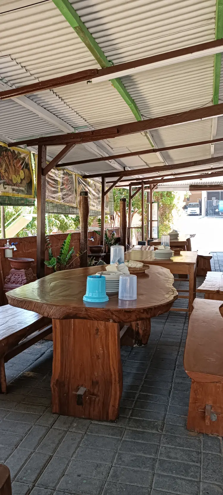 Warung Lesehan Parahiyangan 4