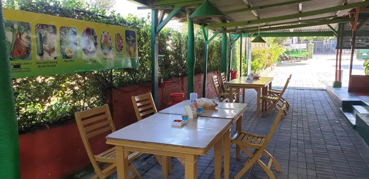 Warung Lesehan Parahiyangan 8