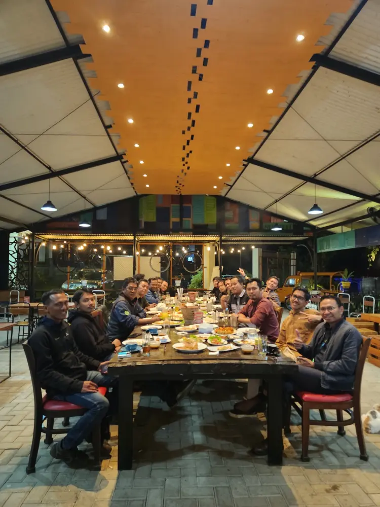 D'Bolang Resto & Coffee Shop 8