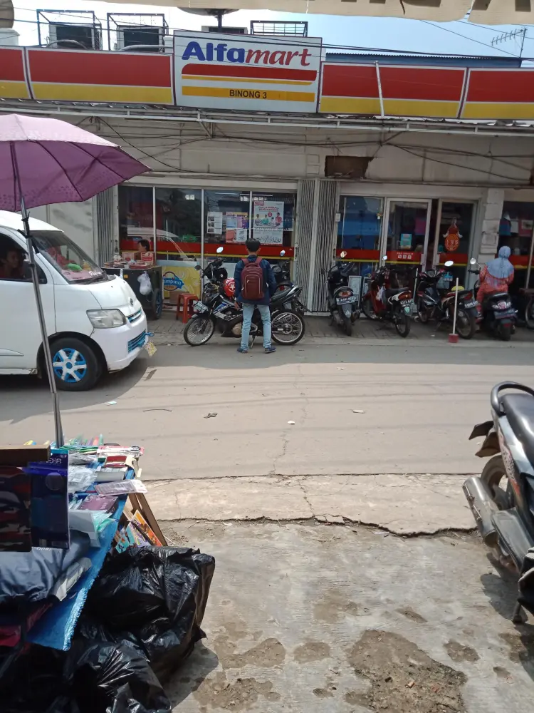 Alfamart Binong 3 1