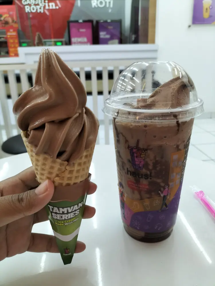 HAUS! Semarang Gajah Raya 9