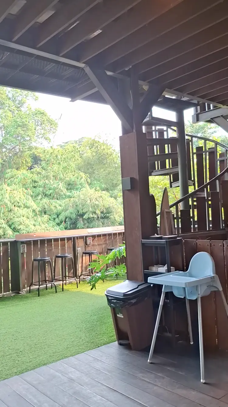 Red Soldadu Riverside 10