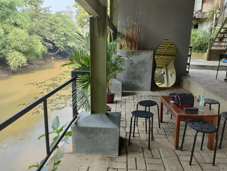 Red Soldadu Riverside 5