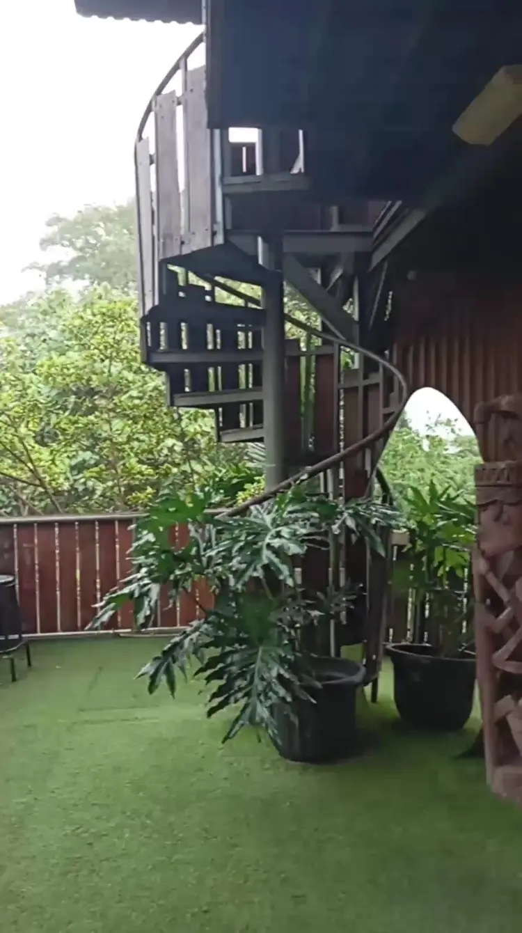 Red Soldadu Riverside 3