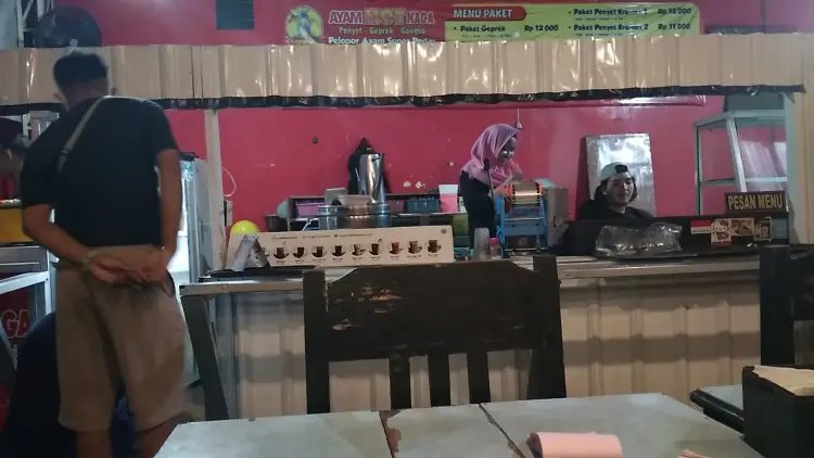 Ayam Penyet Hot Naga 4