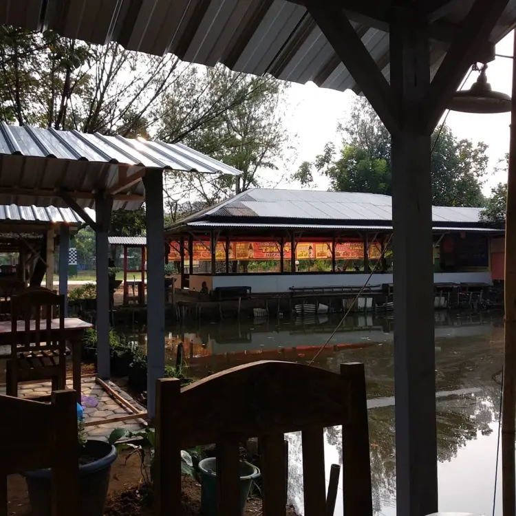 CAFE PLANET SEAFOOD SIGANDU 6