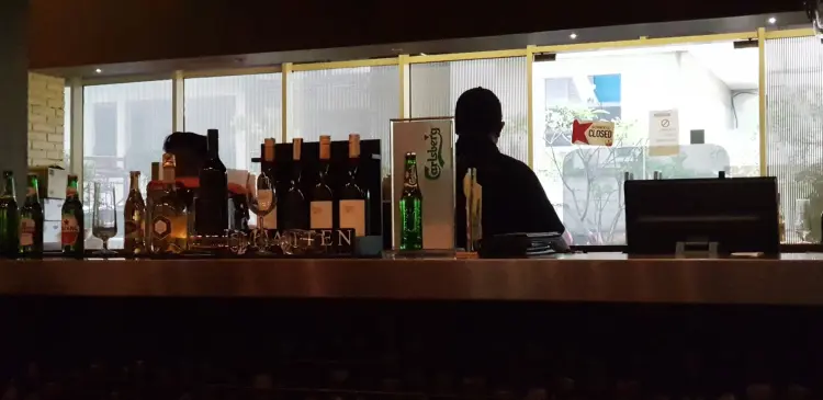 Hoombang Cafe & Lounge 6