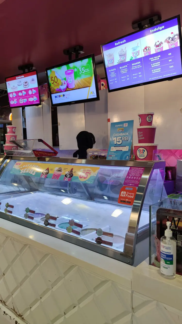 Baskin Robbins 2