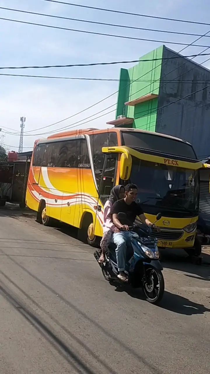 Nenden Salon & Rias Pengantin 1