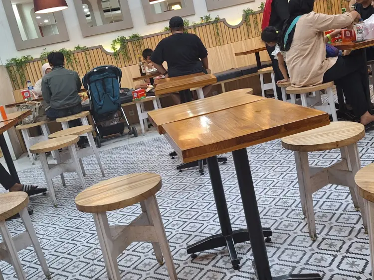 Pempek Ny. Kamto - Sleman City Hall 3