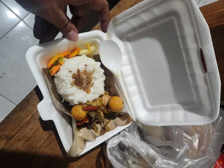 Pawon mbak MINTUL on the street 1