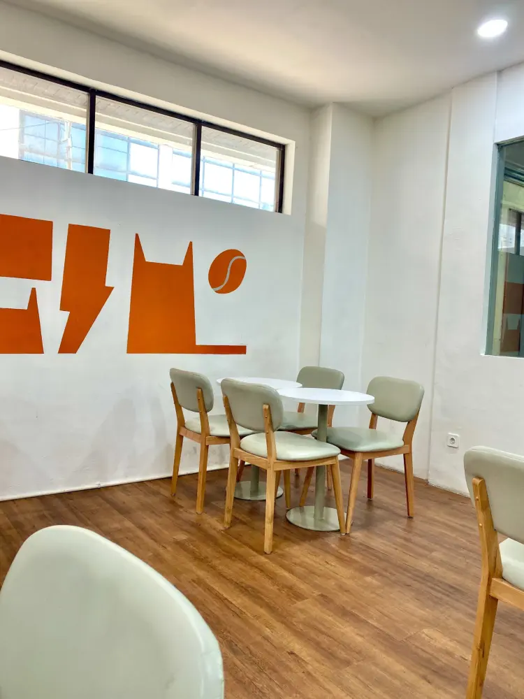 TOMORO COFFEE - Cideng 2