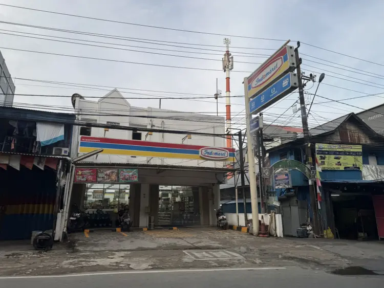 Indomaret Re Martadinata 1