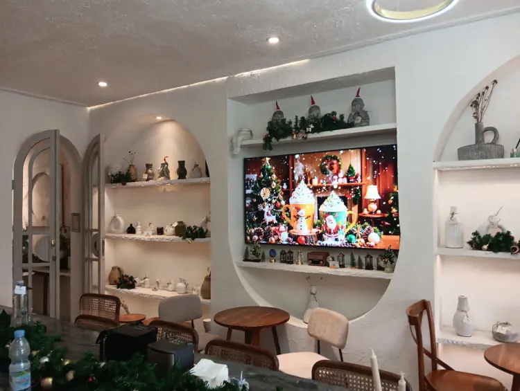 SAE EAT & POTTERY GADING SERPONG 4