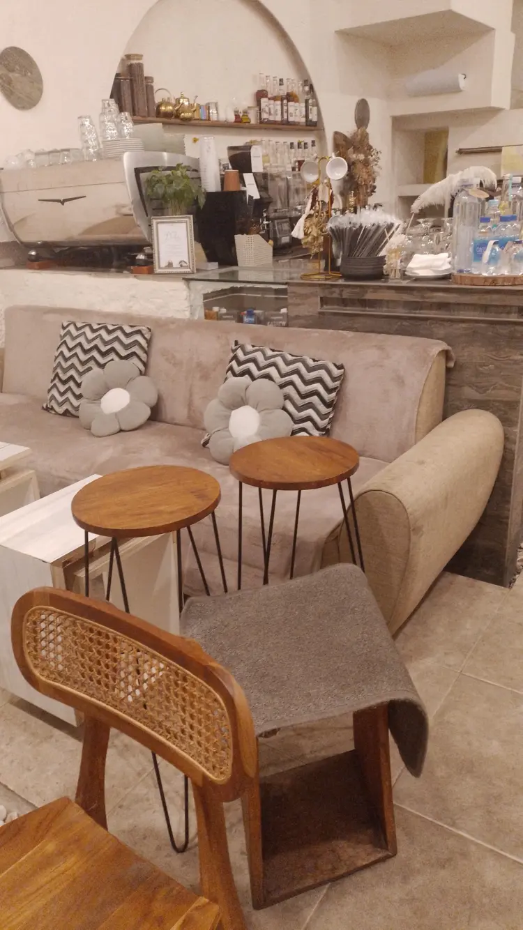 SAE EAT & POTTERY GADING SERPONG 9