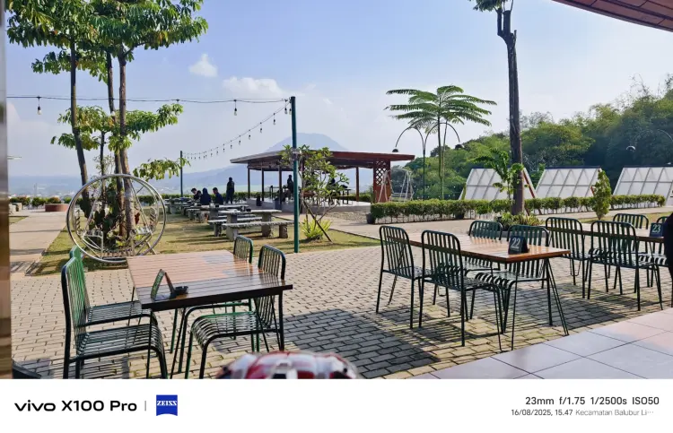 Bedeng Hills coffee and eatery 1