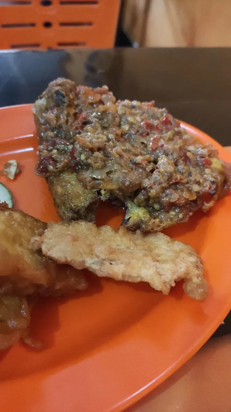 Ayam Kremes Prambanan 9