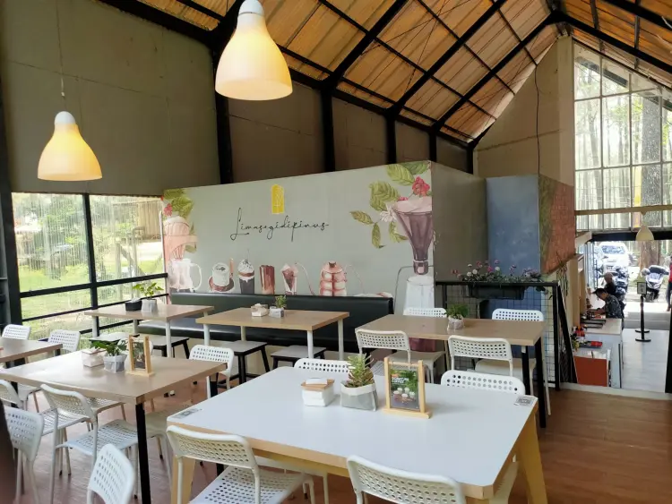 Limasegi Dipinus Coffee Cikole Lembang 3