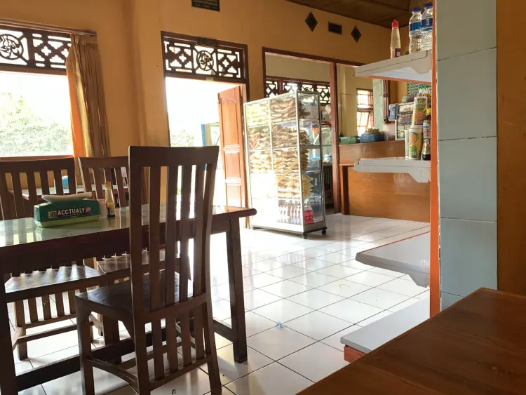 Warung Makan Rejeki Nganjuk (Muslim) 3