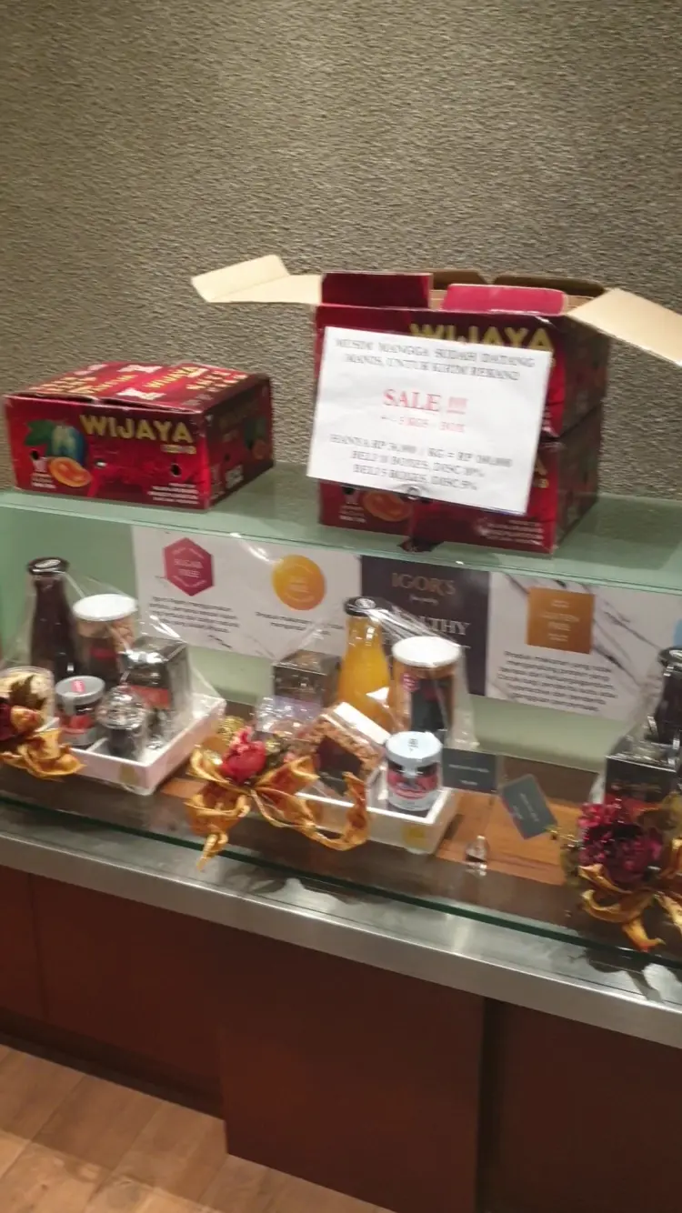 Igor's Pastry | Bakery, Pastry & Oleh-Oleh Surabaya - Biliton 2
