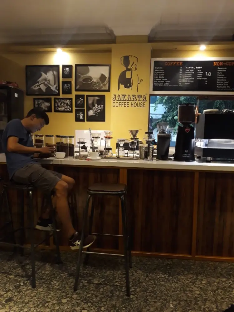 JAKARTA COFFEE HOUSE 4