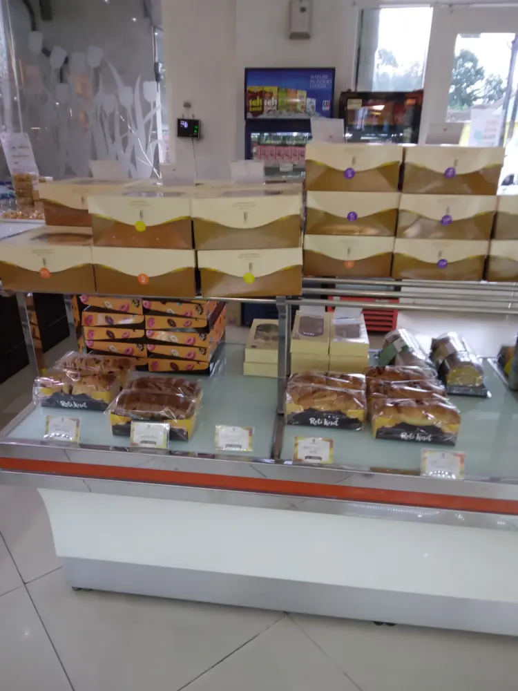 HOLLAND BAKERY HAJIMENA 10