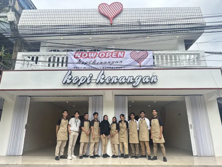 Kopi Kenangan - Ruko Mekarsari Balikpapan 1