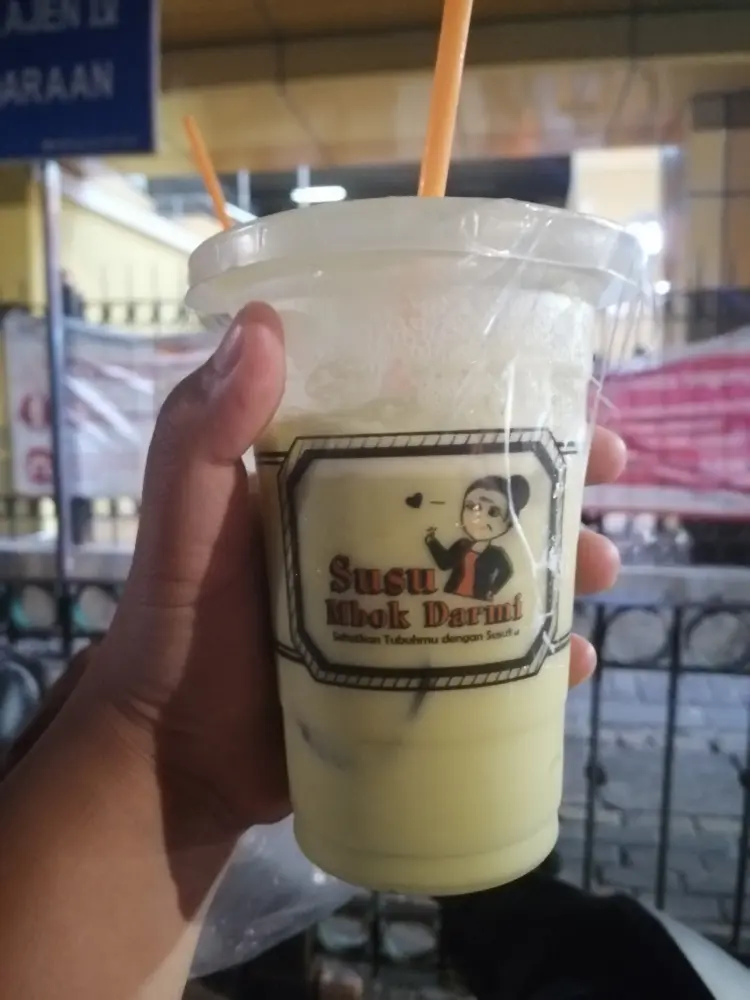 Susu Mbok Darmi Stasiun Gondangdia 4
