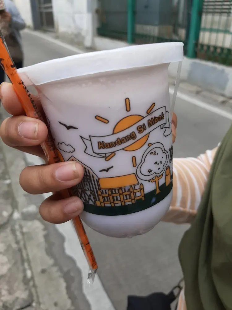 Susu Mbok Darmi Stasiun Gondangdia 3