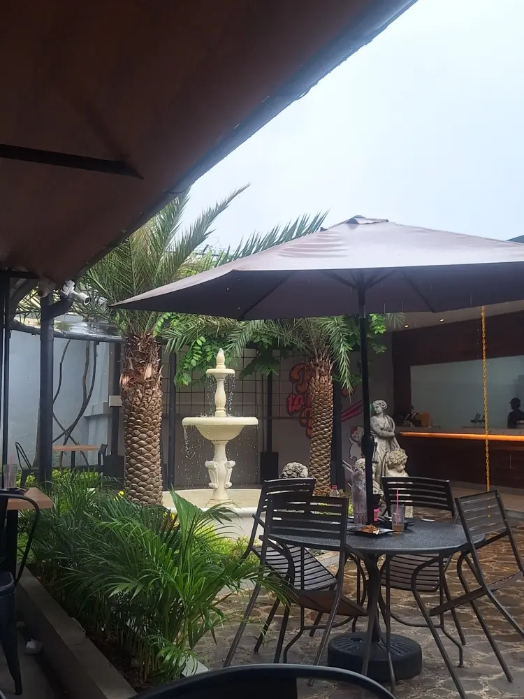 Upnormal Coffee Roasters Raden Saleh 5