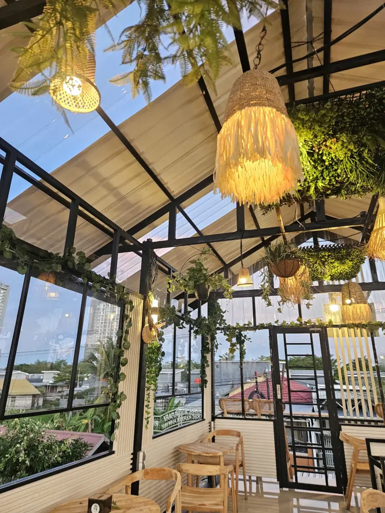 CAFE zen tea house 1