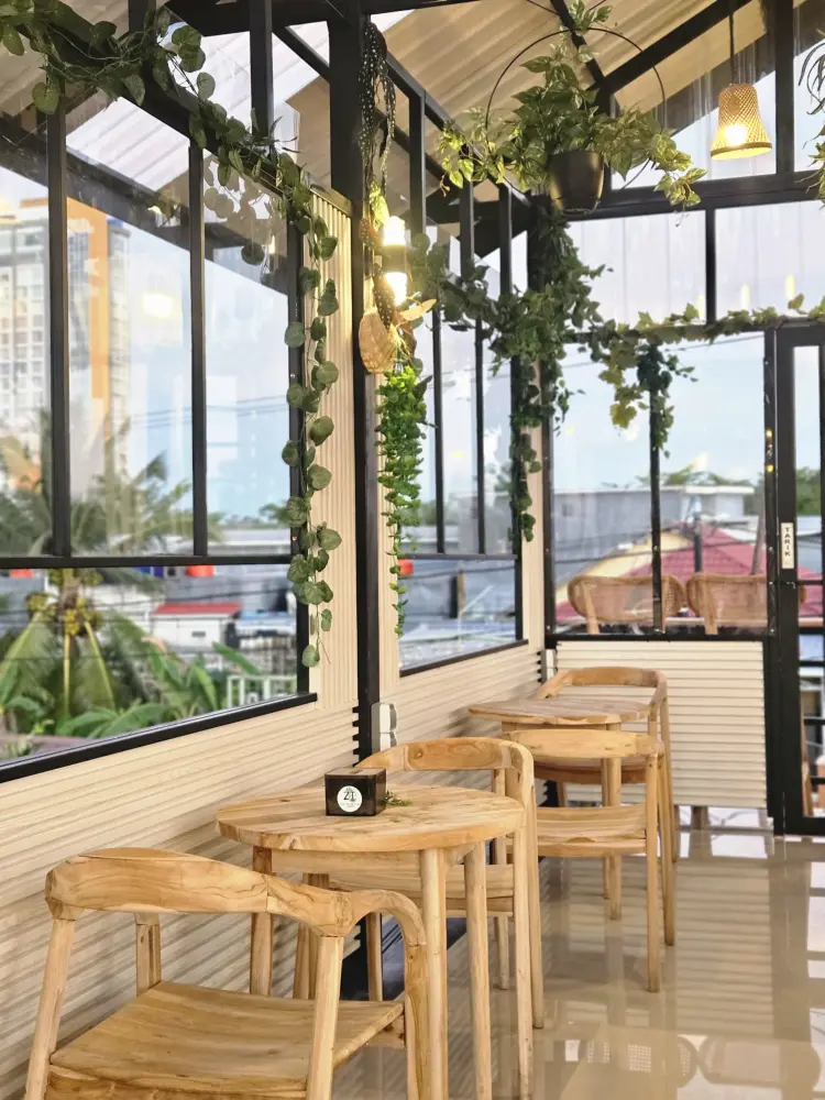 CAFE zen tea house 7