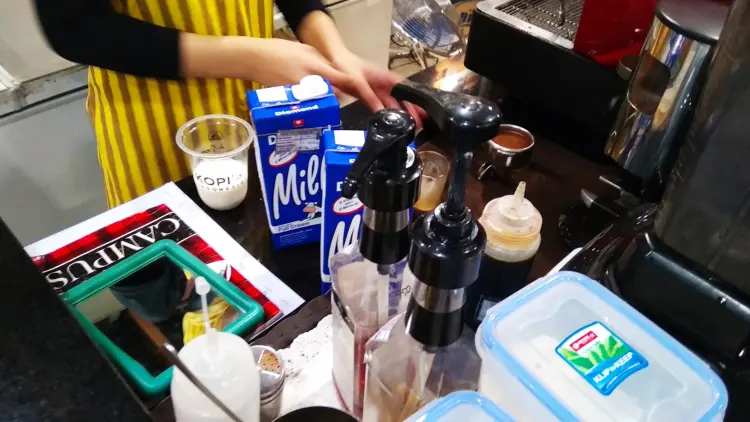 Roti'O - Stasiun Juanda 10