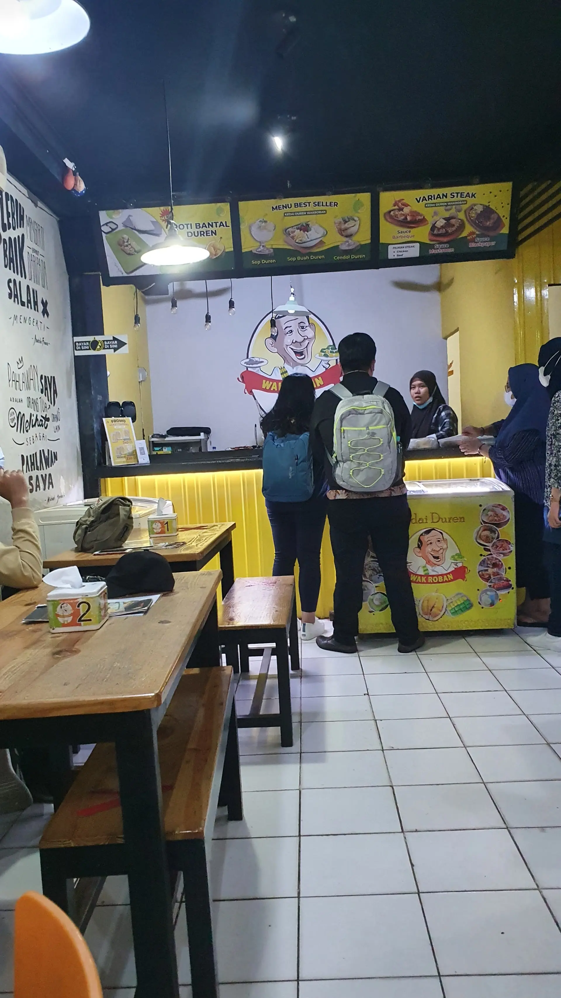 Anjay, toko durian rating 4.5 di Jakbar ini bikin benci tapi cinta 4