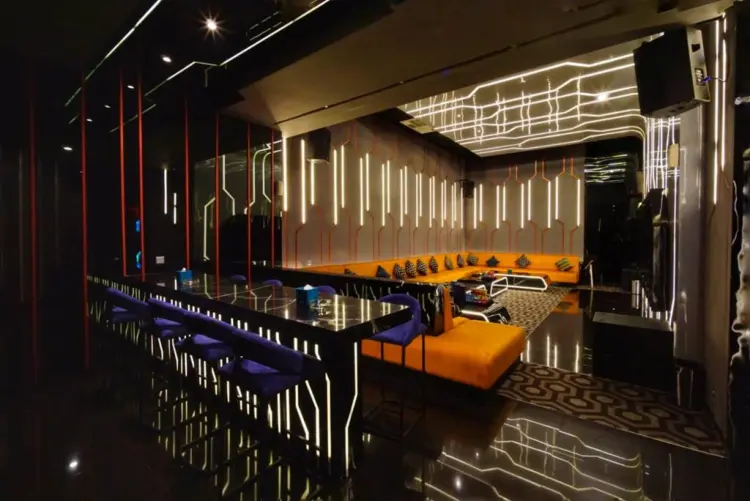 Platinum Executive Club 3