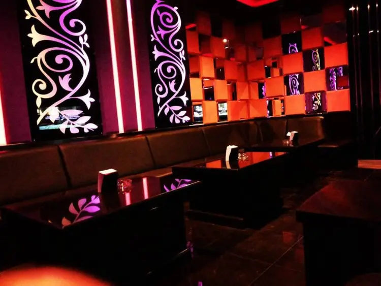 Platinum Executive Club 4