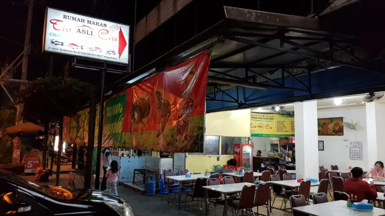 Tio Ciu Seafood & Chinese Food 9