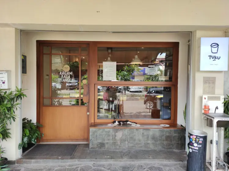 Toko Kopi TUKU - Blok M 1