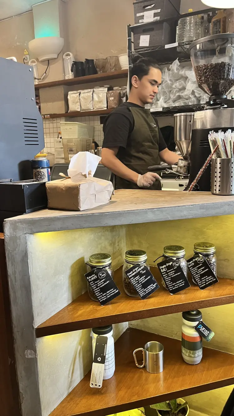 Toko Kopi TUKU - Blok M 2