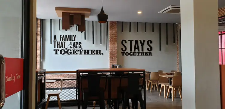 KFC ASAHAN Simpang Kawat 6