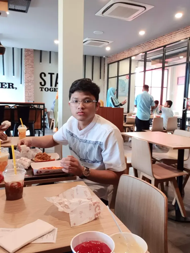 KFC ASAHAN Simpang Kawat 10