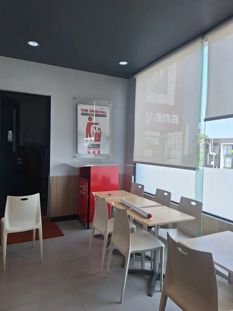 KFC Ramayana Ciputat 2
