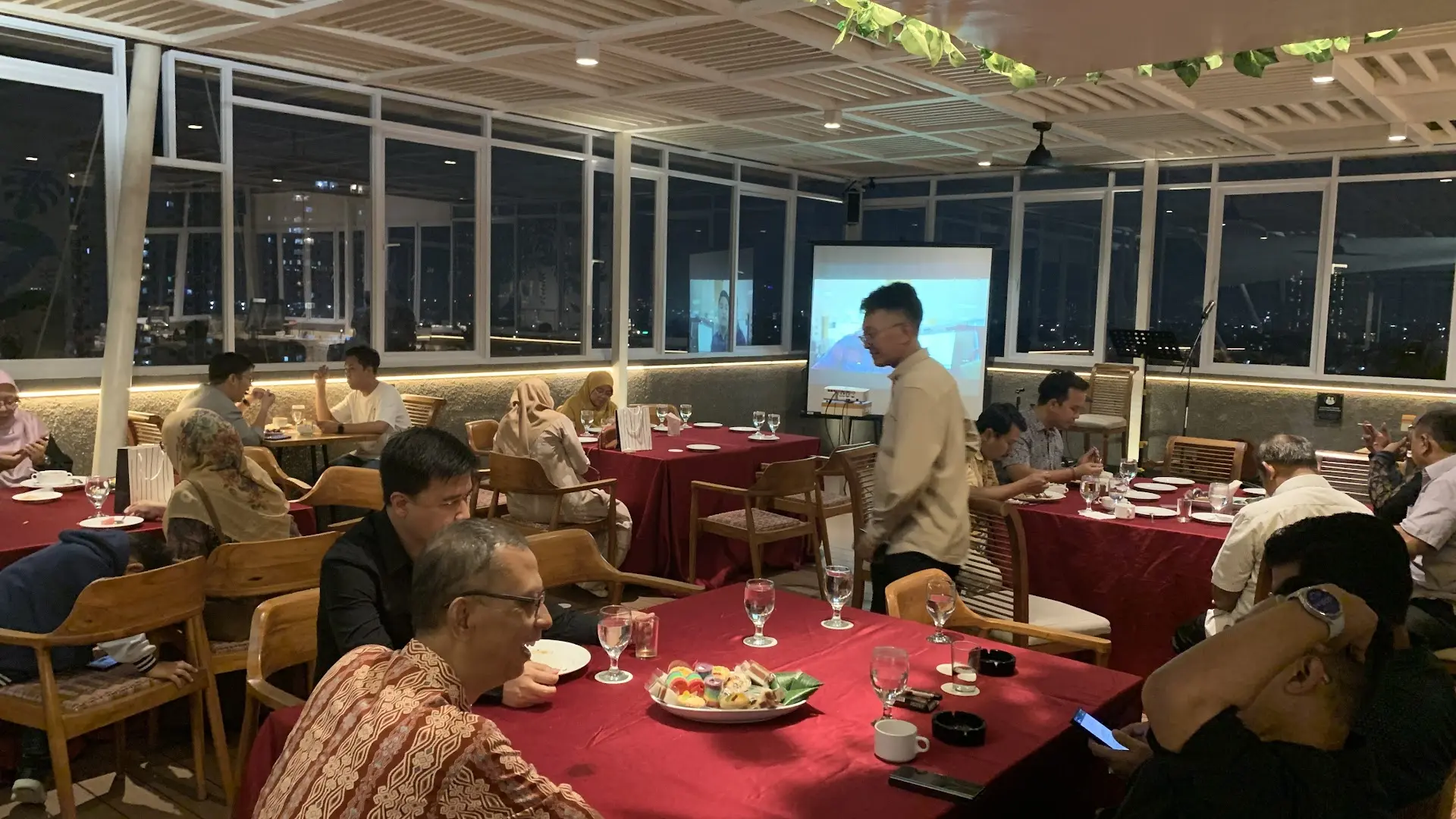 Girls planning a private party? Take it from me: just head to this Rooftop 3