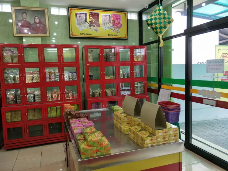 Bakpia Pathok 145 (IBU SRI ASTUTI) Jl.Solo 3