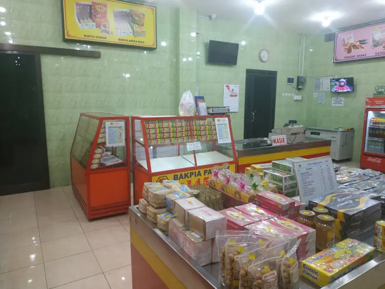 Bakpia Pathok 145 (IBU SRI ASTUTI) Jl.Solo 7