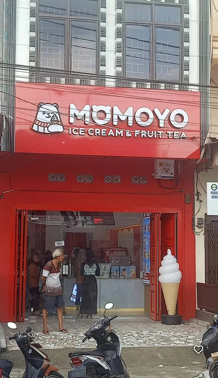 Momoyo Tebing tinggi 1