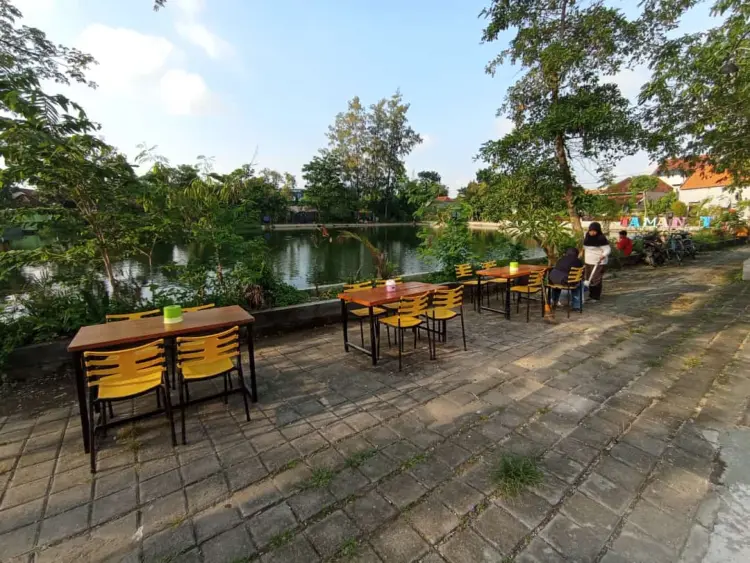 Resto Ayam Bakar Ngimbang 2